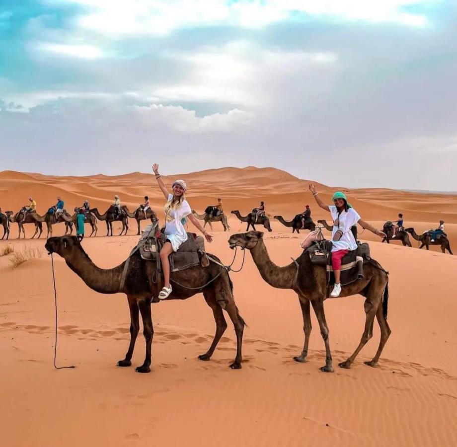 Desert Berber Fire Camp Merzouga Eksteriør bilde