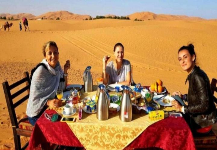 Desert Berber Fire Camp Merzouga Eksteriør bilde
